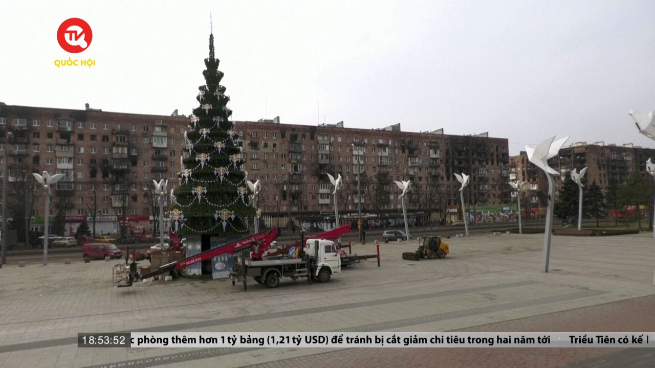 Giáng sinh "đặc biệt" của người dân thành phố Mariupol, Ukraine