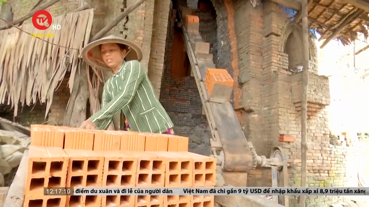 Đến "vương quốc gốm đỏ" Mang Thít, Vĩnh Long khám phá làng nghề gạch gốm lớn nhất vùng Đồng bằng sông Cửu Long