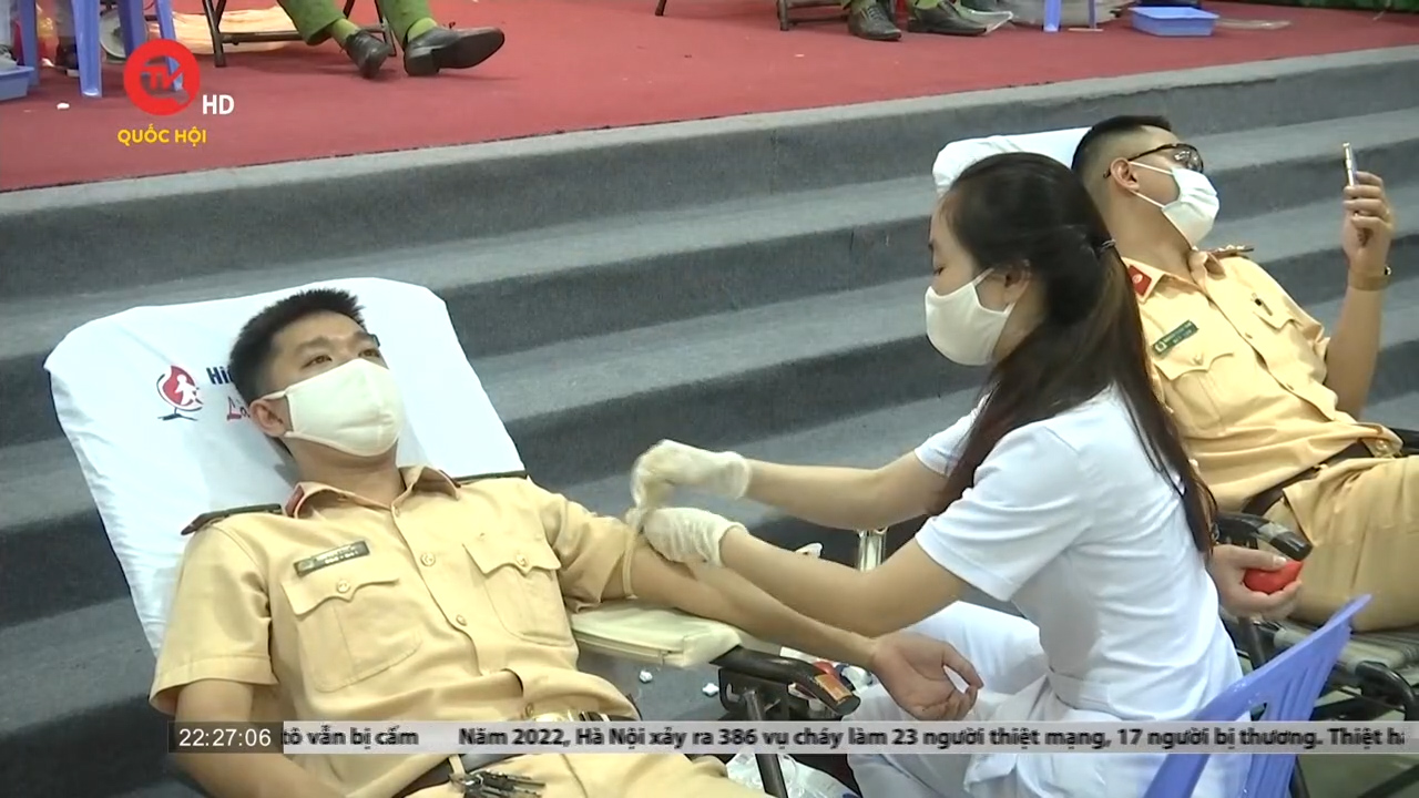 Độc lạ Đà Nẵng: Người chiến sĩ cảnh sát giao thông 43 lần hiến máu cứu người