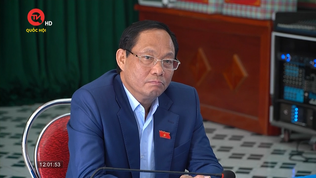 Phó Chủ tịch Quốc hội Trần Quang Phương tri ân các anh hùng cách mạng tại Quảng Bình