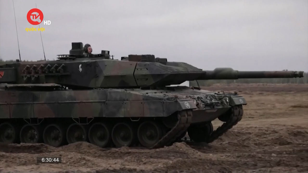 Ukraine sắp nhận 120 - 140 xe tăng chiến đấu