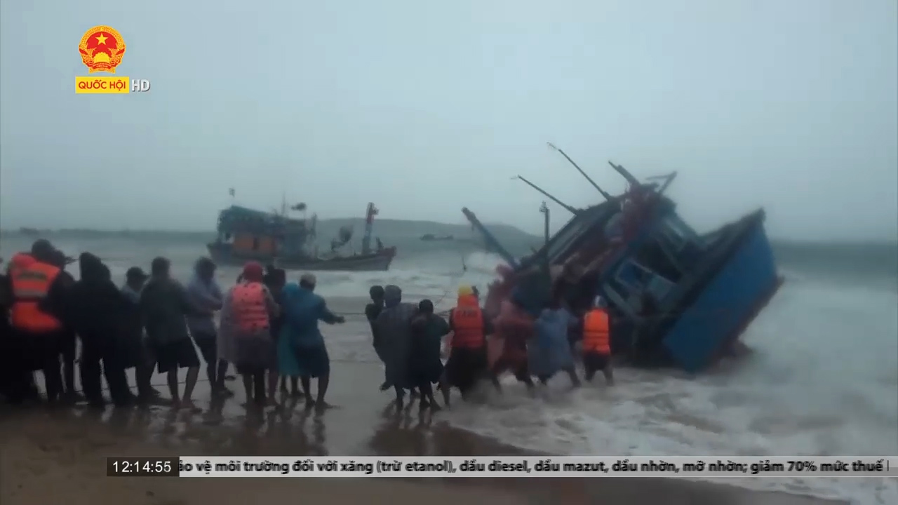 Phó Thủ tướng Chính phủ Lê Văn Thành: Khẩn trương khắc phục thiệt hại do mưa lũ bất thường