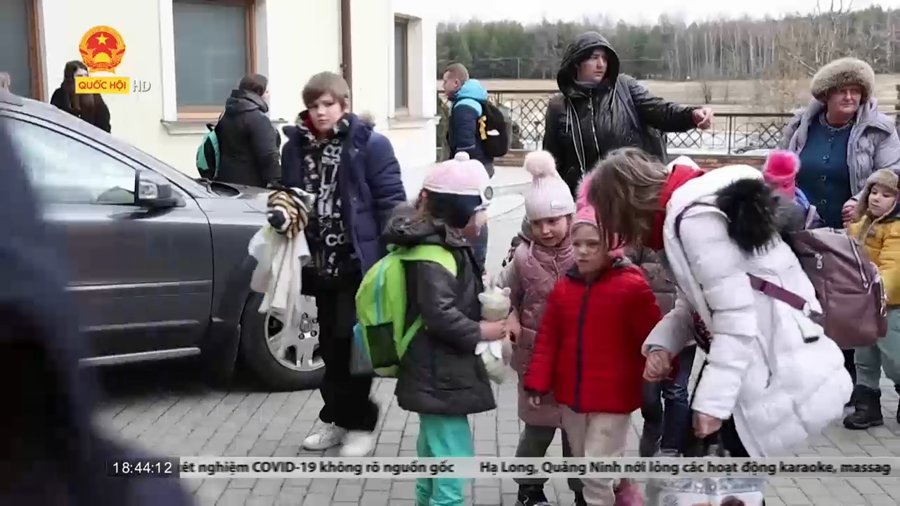 Hành trình di tản của những trẻ mô côi tại Ukraine
