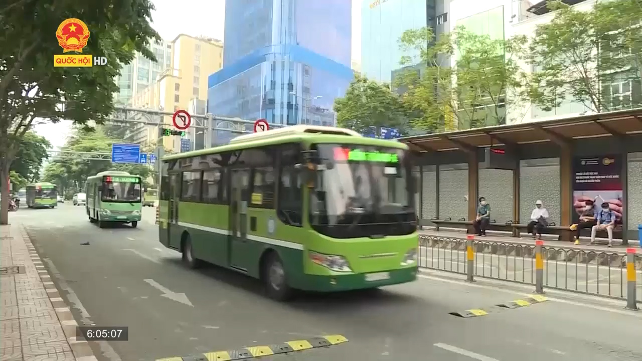 TP. Hồ Chí Minh: Ngăn chặn quấy rối tình dục trên xe buýt