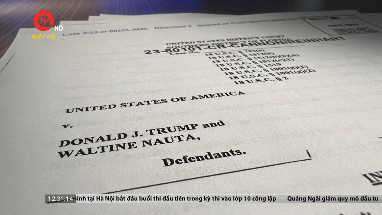 Cất giữ hồ sơ tuyệt mật về chương trình hạt nhân, ông Donald Trump bị truy tố 37 tội danh