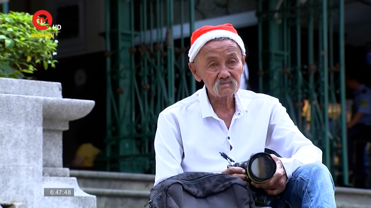 Khách mời hôm nay: Ông cụ gần 80 tuổi dành cả đời để chụp ảnh
