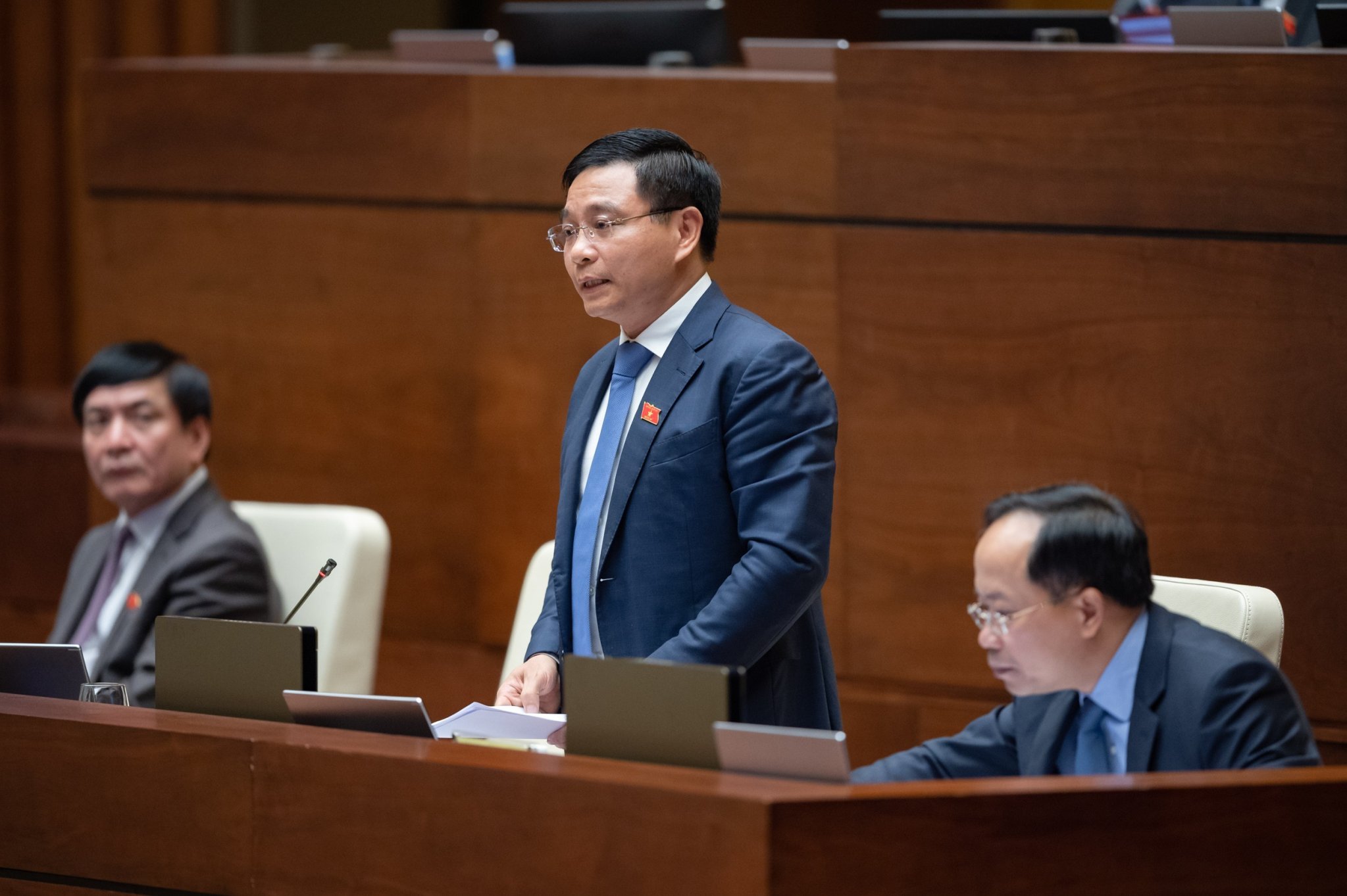Bộ trưởng Nguyễn Văn Thắng kiến nghị để thị trường tự quyết giá đăng kiểm