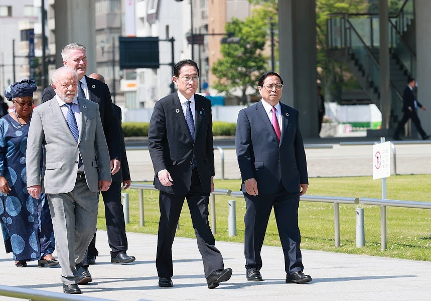 Thủ tướng Phạm Minh Chính cùng lãnh đạo G7 thăm công viên hòa bình Hiroshima