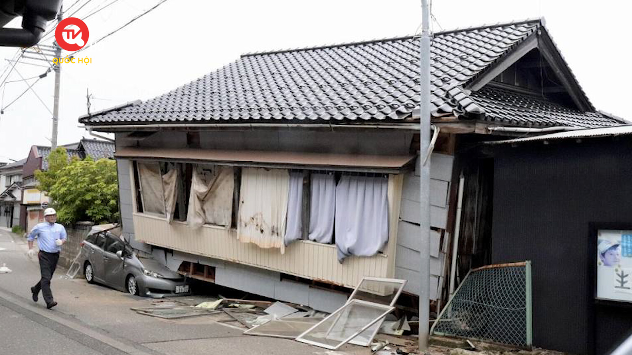 Nhật Bản cảnh báo dư chấn sau động đất ở Ishikawa