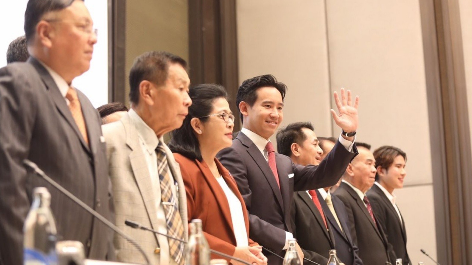 Liên minh 8 đảng của Thái Lan thỏa thuận hướng tới lập chính phủ mới