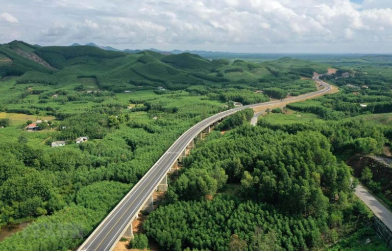 Cần có cơ chế đặc thù cho dự án trọng điểm đường liên vùng kết nối Khánh Hòa, Ninh Thuận và Lâm Đồng