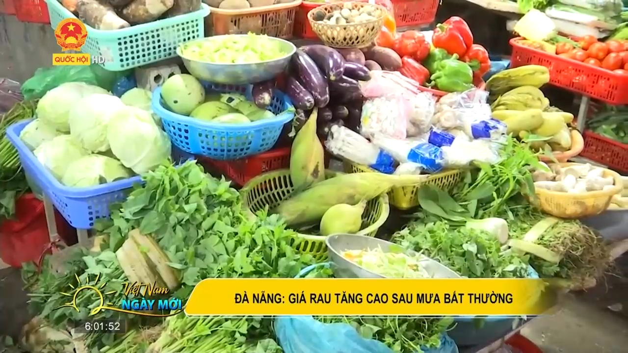 Đà Nẵng: Nguồn cung khan hiếm, giá rau tăng cao sau đợt mưa bất thường