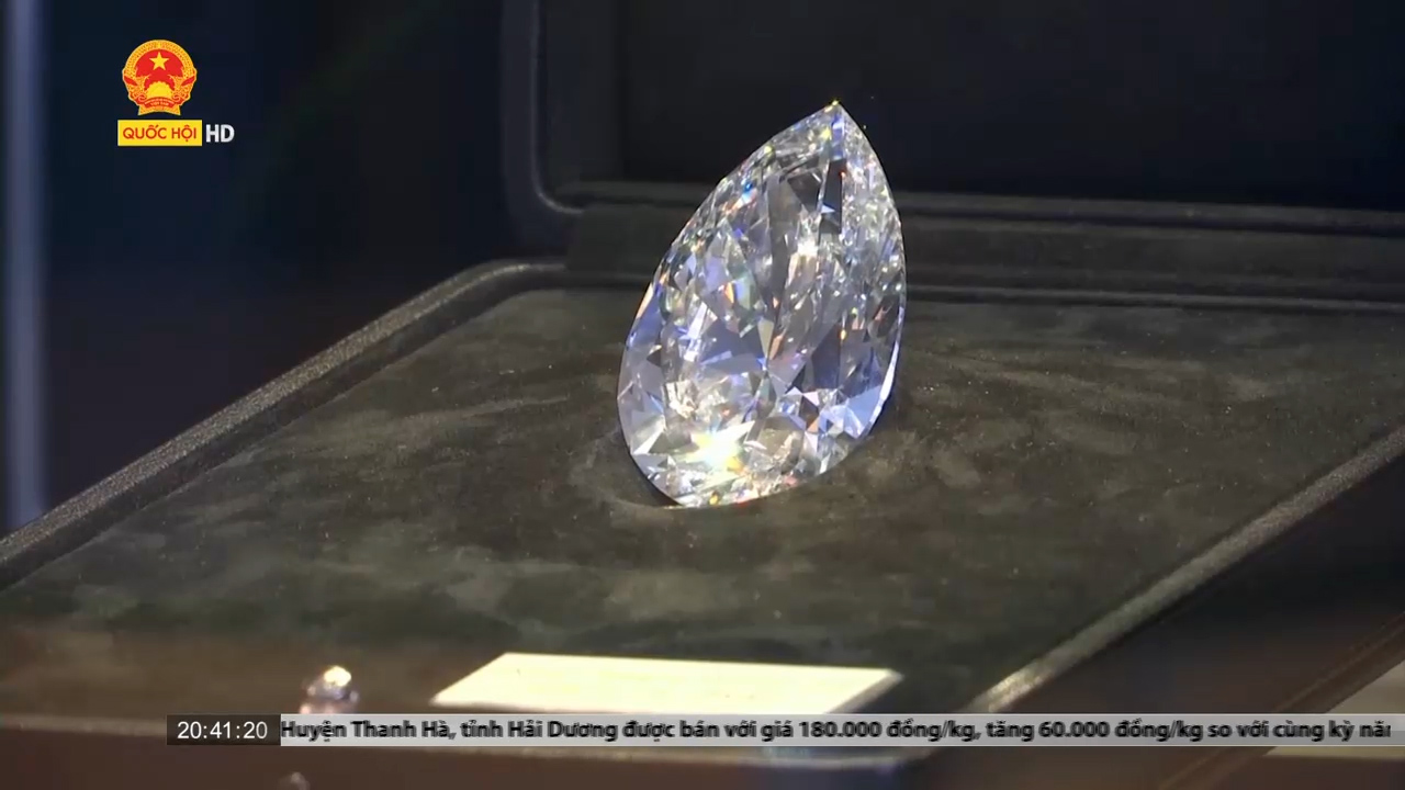 Chuẩn bị đấu giá viên kim cương trắng nặng hơn 228 carat