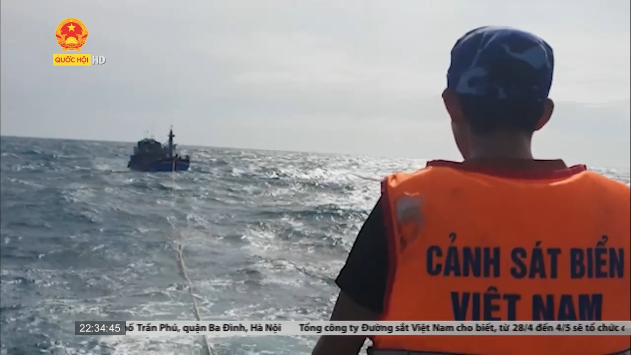 Cứu nạn thành công tàu cá của ngư dân Ninh Thuận