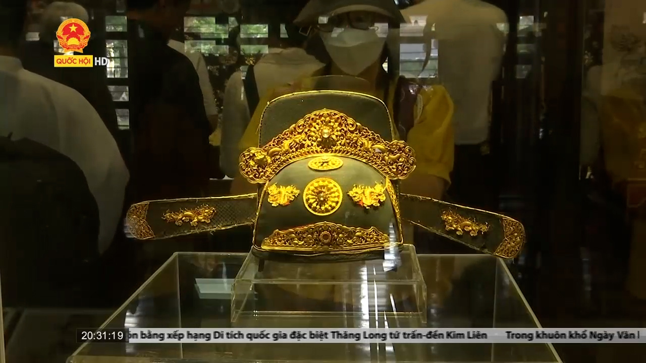 Thừa Thiên Huế: Tiếp nhận 2 cổ vật quý đấu giá thành công ở nước ngoài