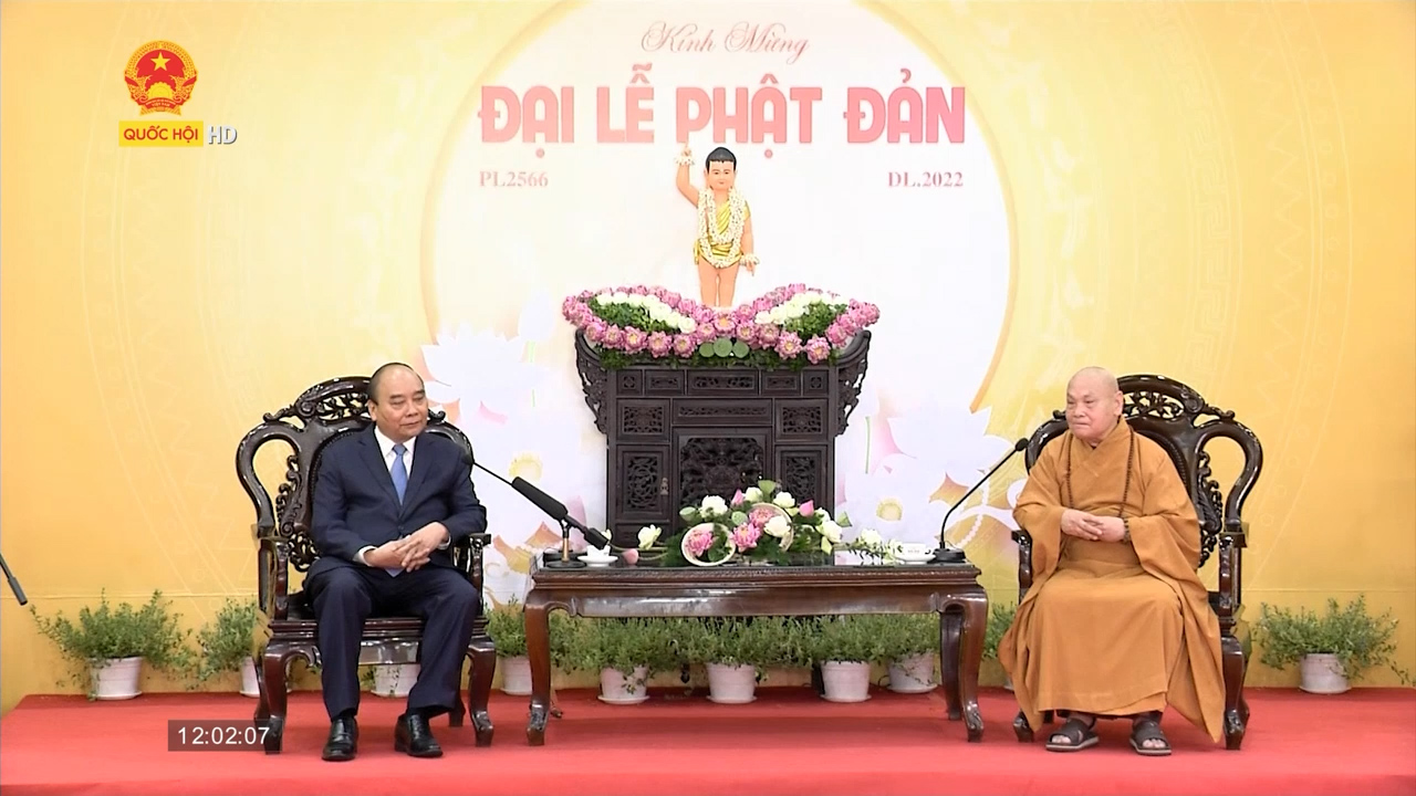 Chủ tịch Nước Nguyễn Xuân Phúc chúc mừng Đại lễ Phật đản tại TP Hồ Chí Minh
