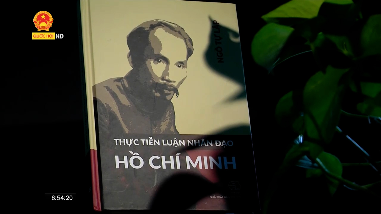 Cuốn sách tôi chọn: "Thực tiễn luận nhân đạo Hồ Chí Minh"