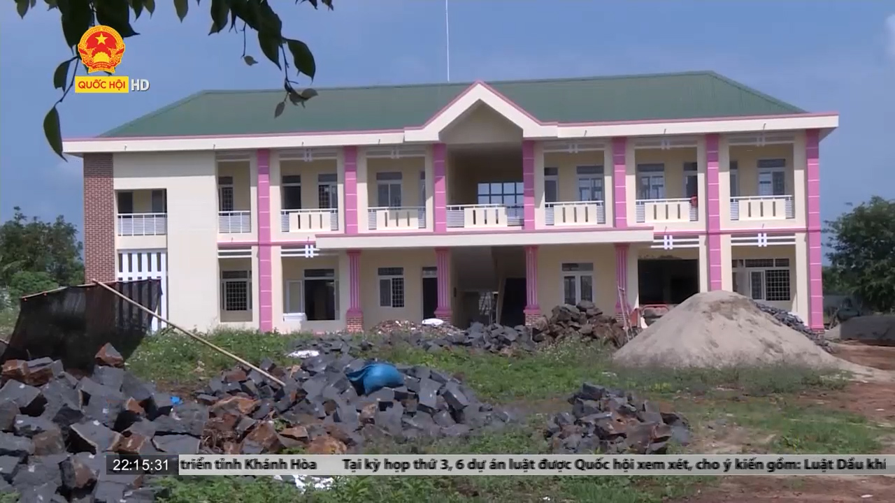 Đắk Nông: Trường học khang trang nhưng “đắp chiếu” nhiều năm