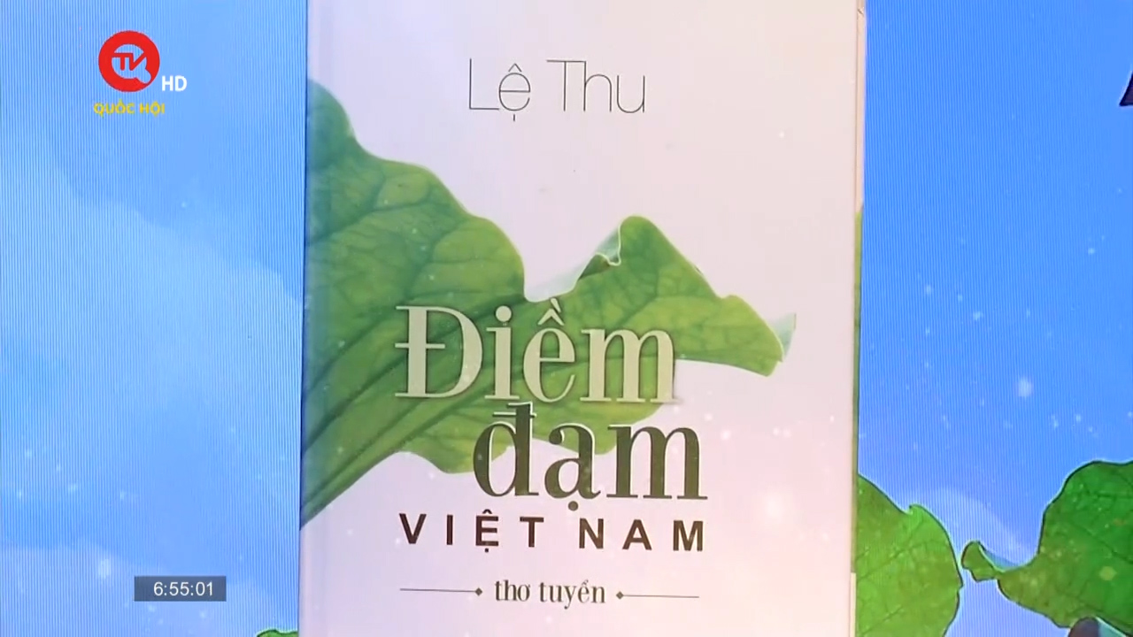 Cuốn sách tôi chọn: Điềm đạm Việt Nam - Những áng thơ của một nữ sĩ đa tài