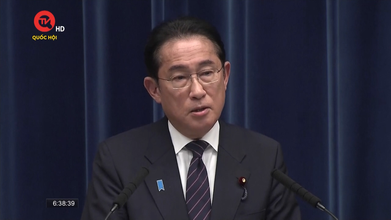 Thủ tướng Nhật Bản cam kết tăng tiền lương