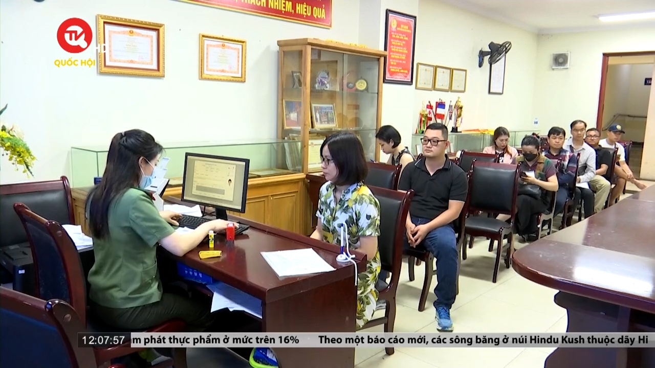 Luật xuất nhập cảnh góp phần đơn giản hoá thủ tục hành chính cho công dân Việt Nam