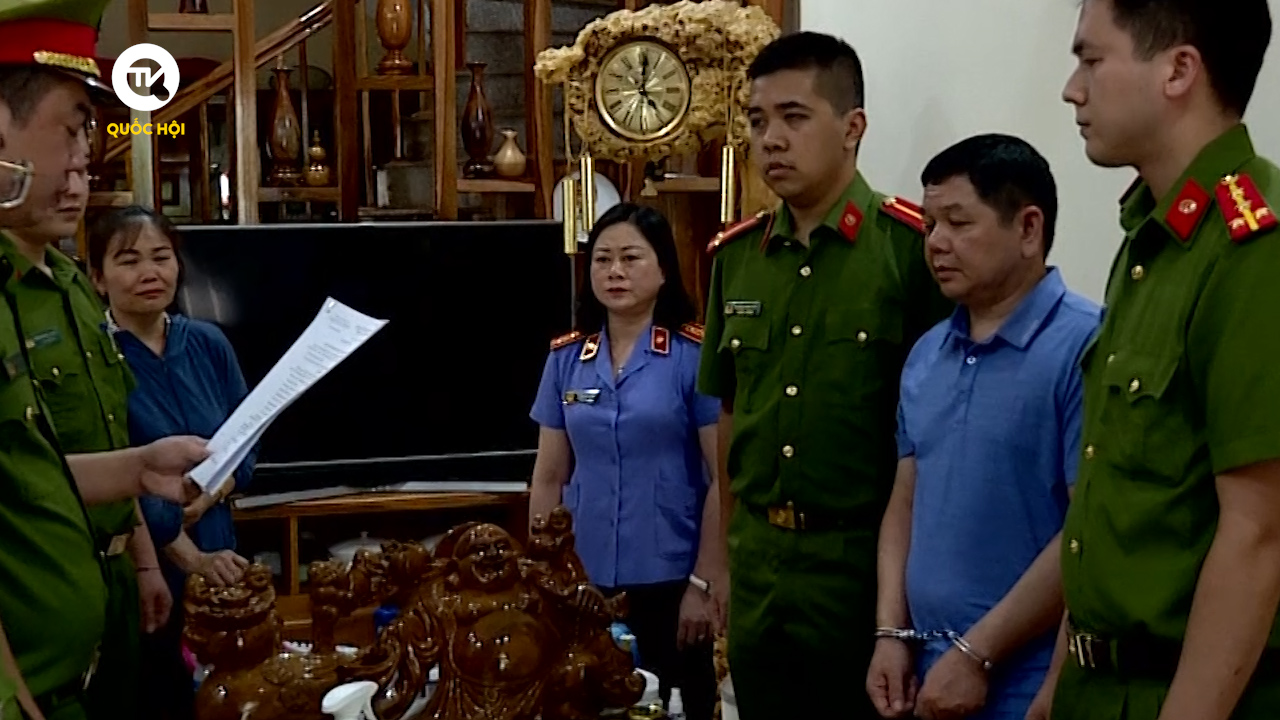 Nhận hối lộ từ Việt Á, Trưởng khoa Dược, Bệnh viện Đa khoa tỉnh Sơn La bị bắt