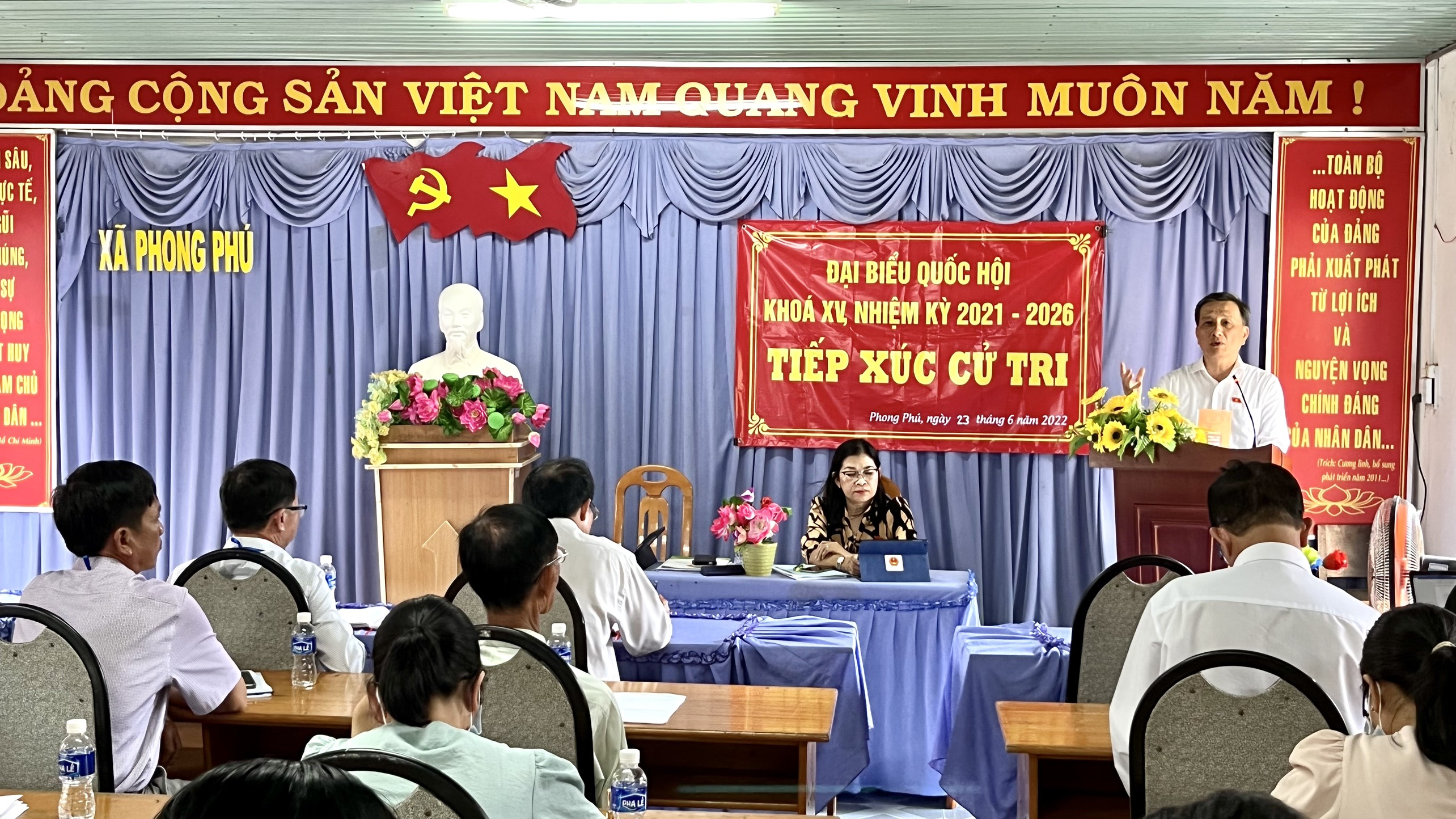 Cử tri Bình Thuận đề nghị có giải pháp tháo gỡ vấn đề thiếu thuốc, thiếu vật tư y tế trên địa bàn tỉnh