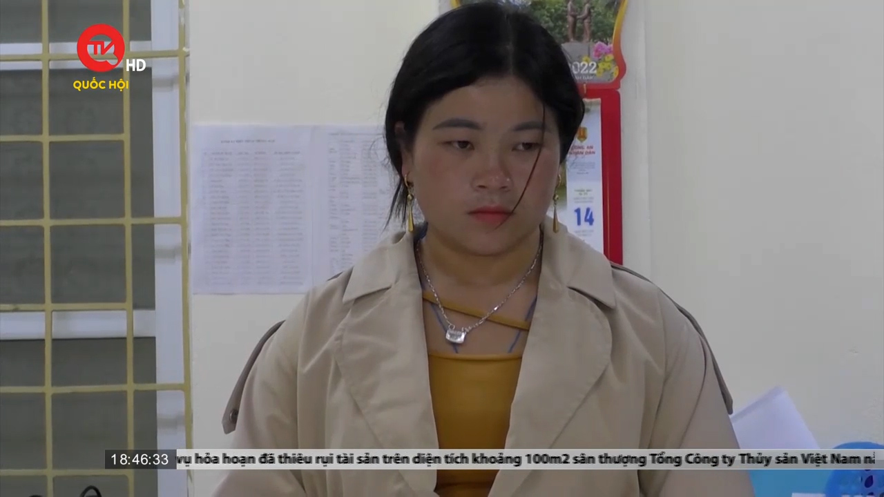 Lào Cai: Tóm gọn nữ quái dùng xe máy vận chuyển 120.000 viên ma túy