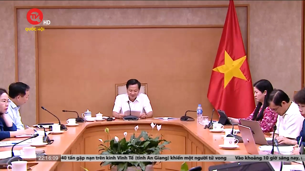 Phó Thủ tướng Lê Minh Khái họp triển khai gói hỗ trợ lãi suất 2%