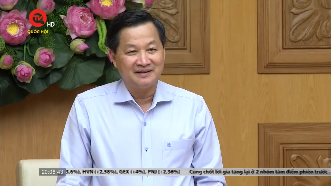 Phó Thủ tướng Lê Minh Khái yêu cầu nghiên cứu dư địa chính sách thuế, phí đối với mặt hàng xăng dầu
