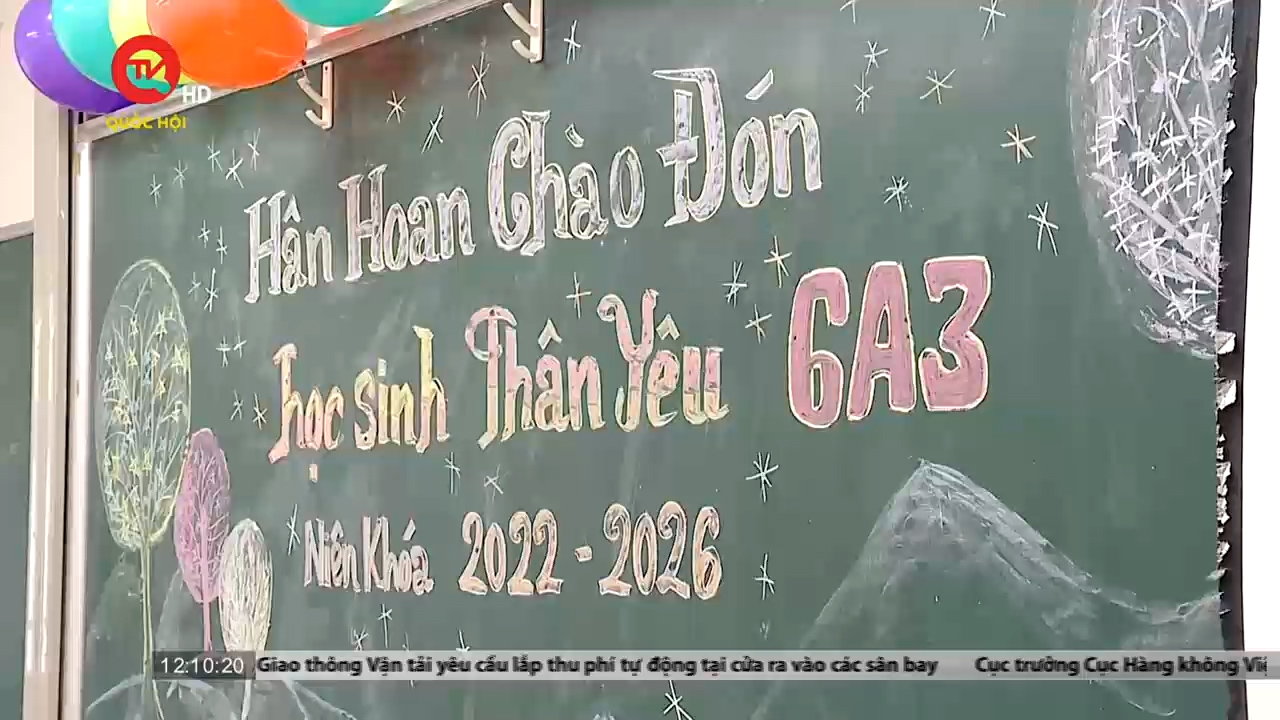 Học sinh Hà Nội "thấy lạ lẫm" ngày tựu trường năm học mới