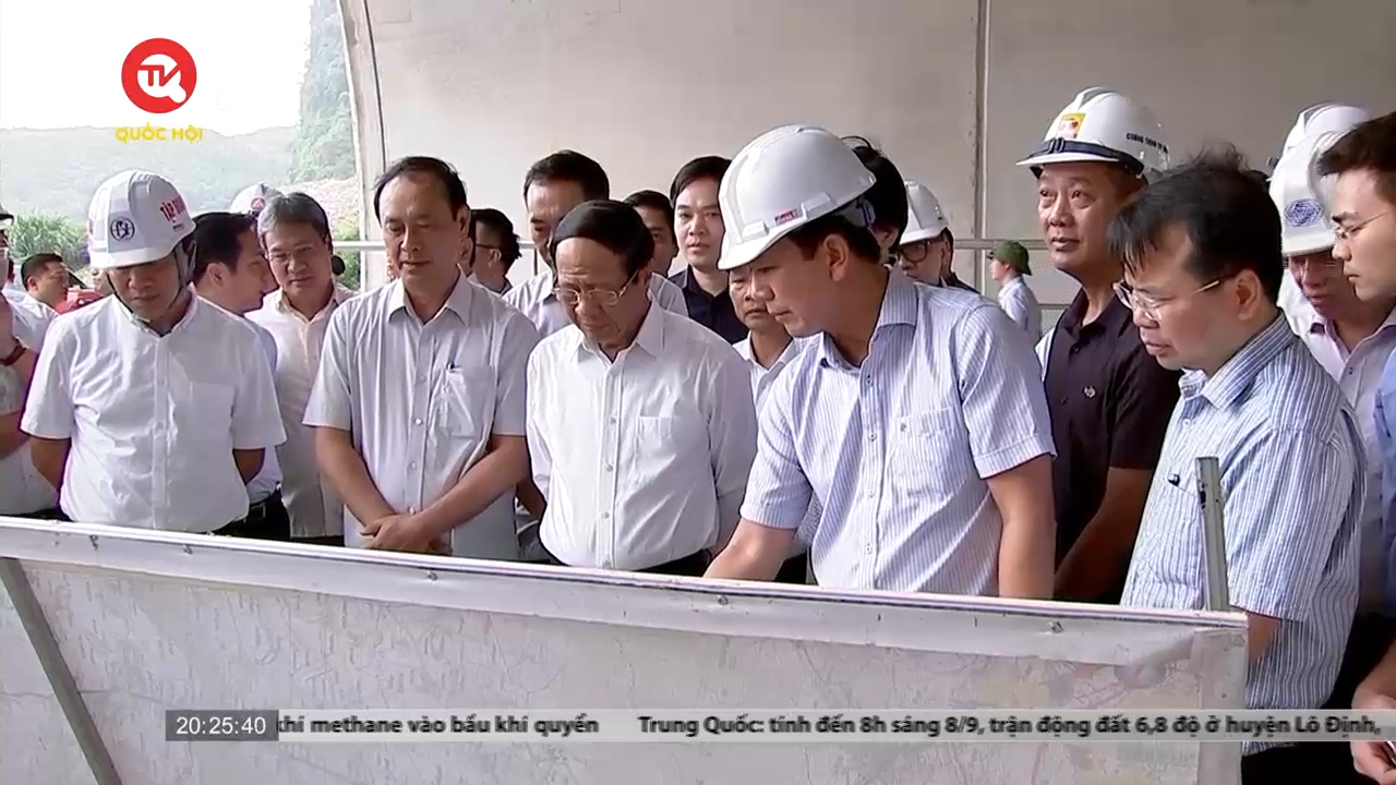 Phó Thủ tướng Lê Văn Thành yêu cầu thông xe kỹ thuật cao tốc Ninh Bình – Thanh Hoá trong năm 2022