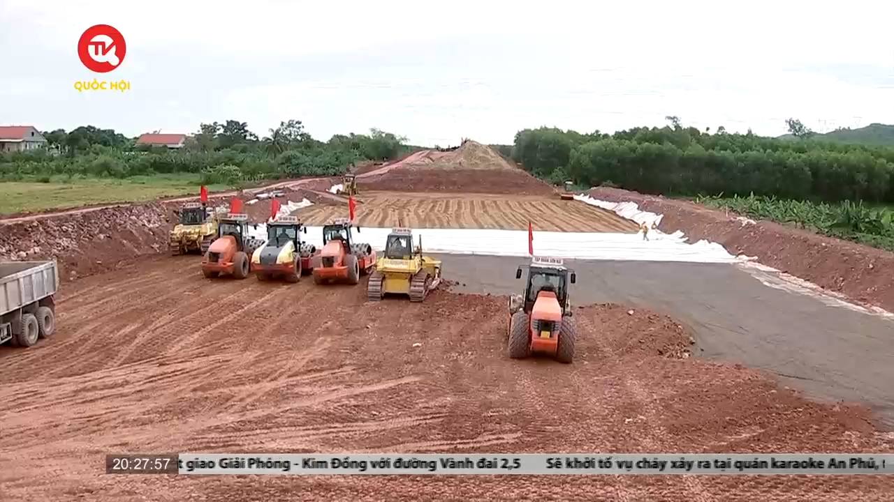 Sẽ khánh thành cao tốc Cam Lộ - La Sơn trong tháng 11/2022