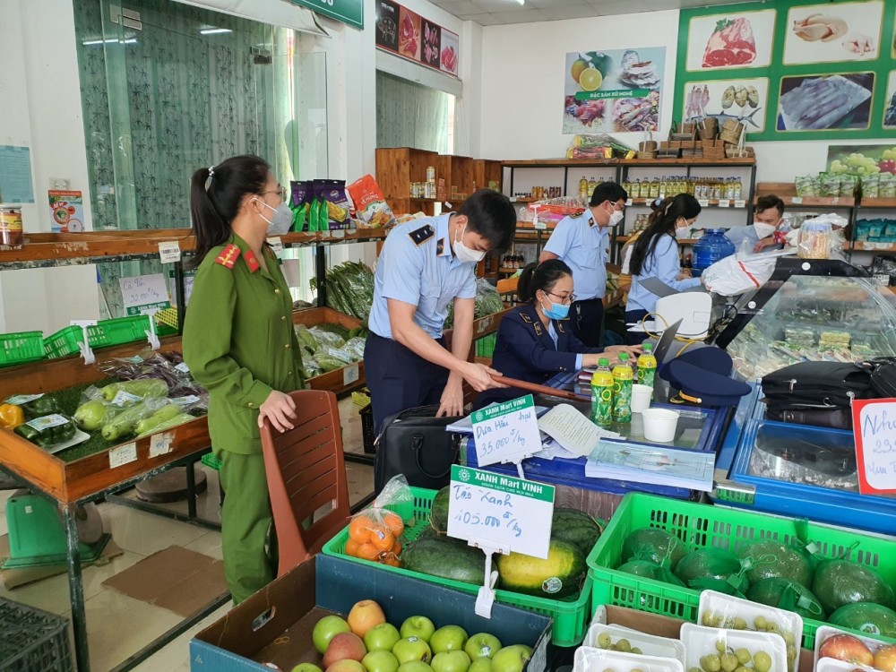 Quản lý thị trường vào cuộc vụ 'rau VietGAP rởm bán trong siêu thị'
