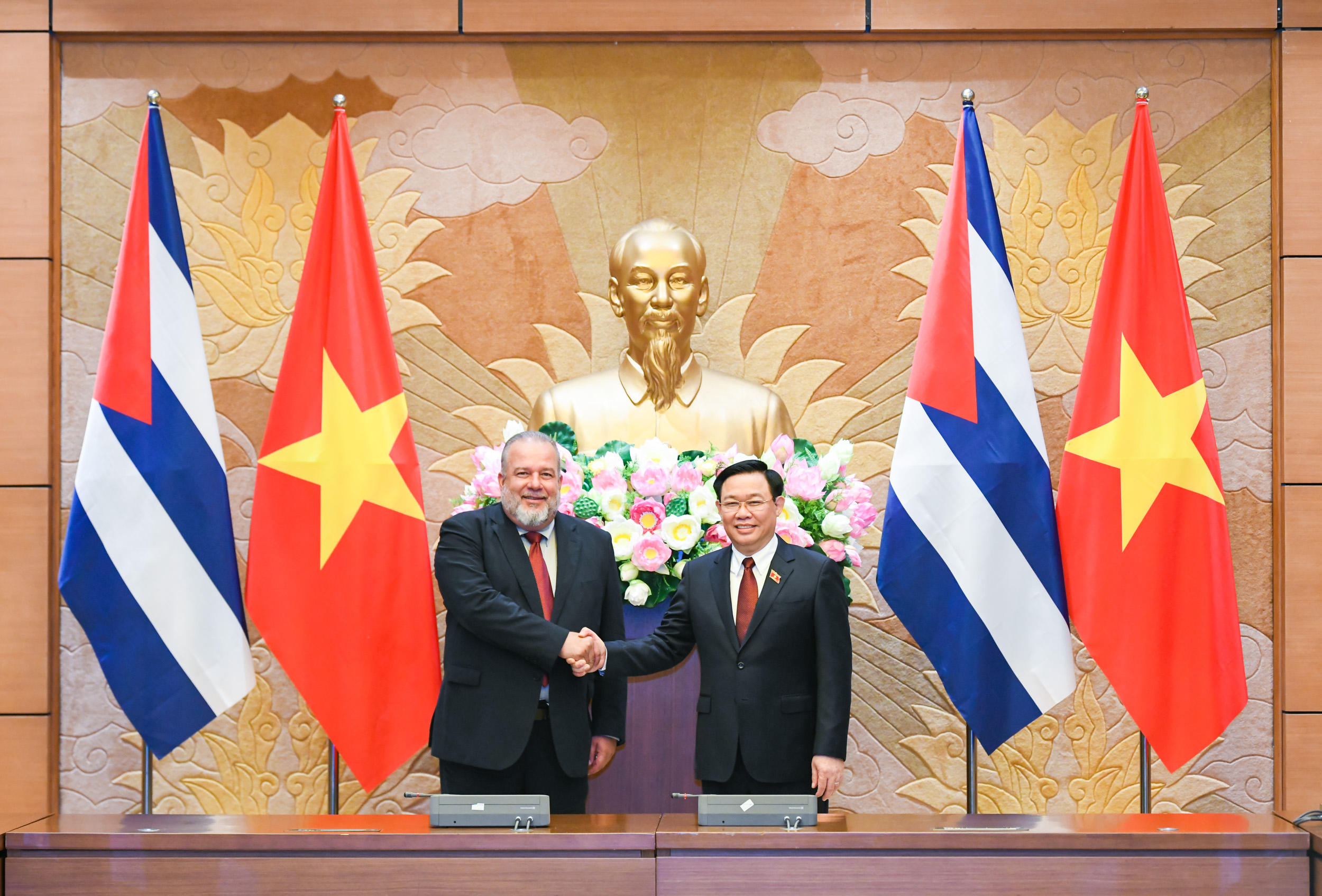 Quốc hội Việt Nam và Cuba tiếp tục phối hợp chặt chẽ về lập pháp và giám sát