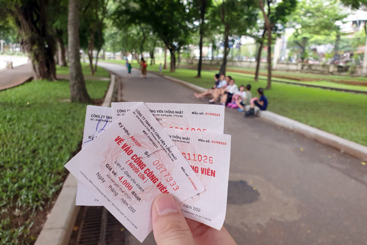 Hà Nội bỏ rào, không bán vé vào công viên Thống Nhất, Bách Thảo, Hòa Bình