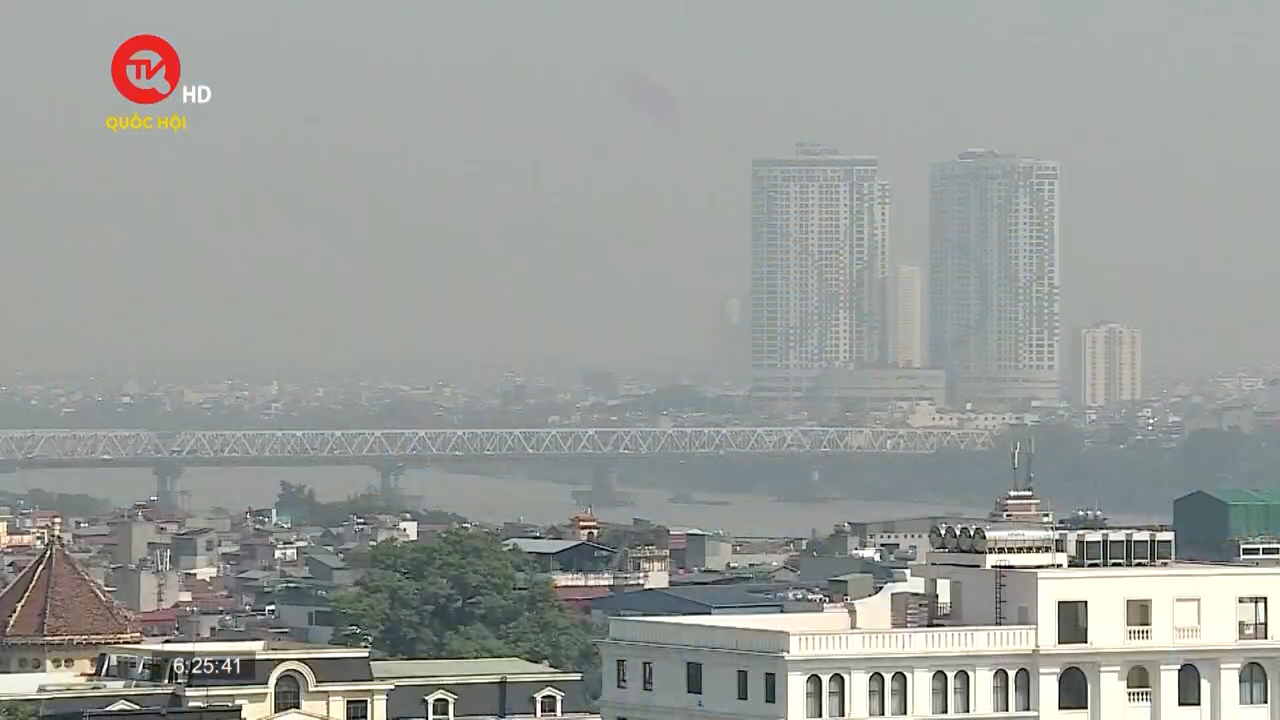 Ô nhiễm không khí ở Hà Nội "vào mùa"