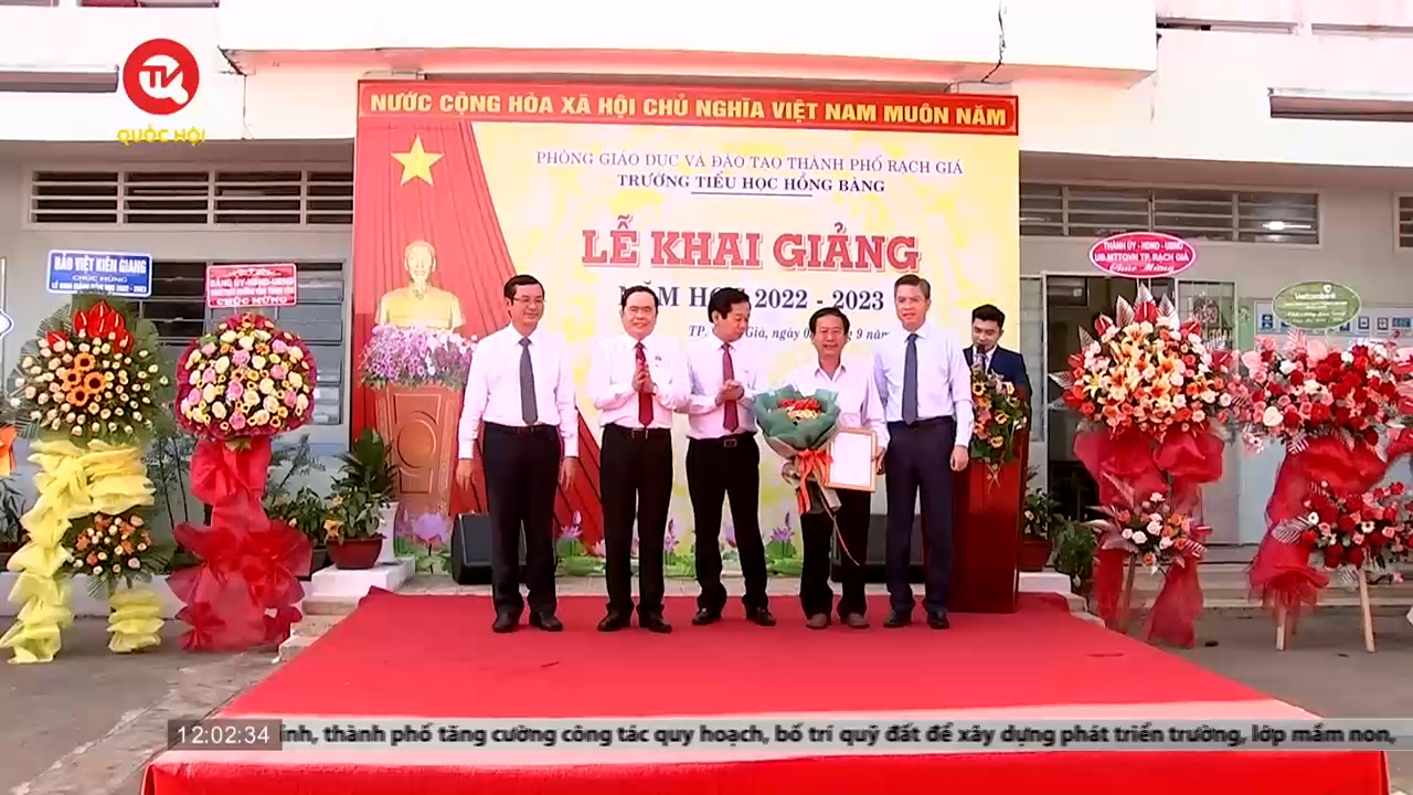 Kiên Giang: Phó Chủ tịch Quốc hội Trần Thanh Mẫn dự lễ khai giảng năm học mới