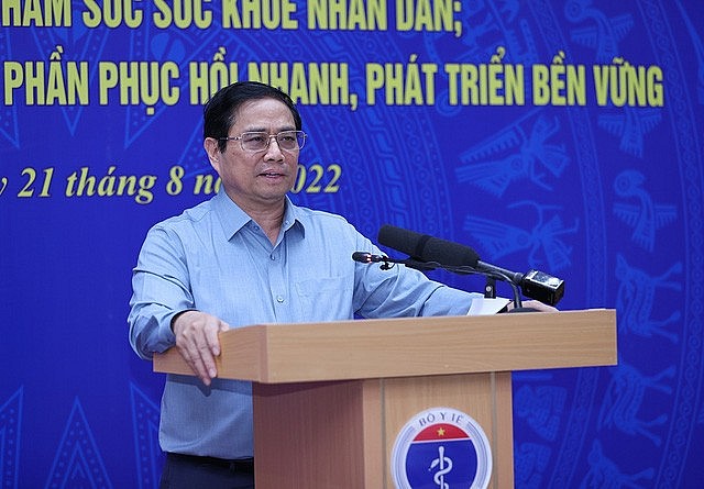 Thủ tướng Phạm Minh Chính: Xử lý dứt điểm tình trạng thiếu thuốc, trang thiết bị y tế tại các bệnh viện
