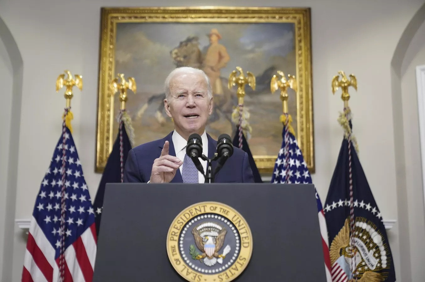 Tổng thống Biden ban hành sắc lệnh thắt chặt kiểm soát súng đạn