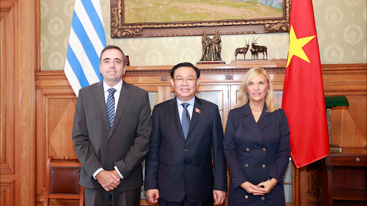 Chủ tịch Quốc hội hội đàm với Chủ tịch Thượng viện và Hạ viện Uruguay